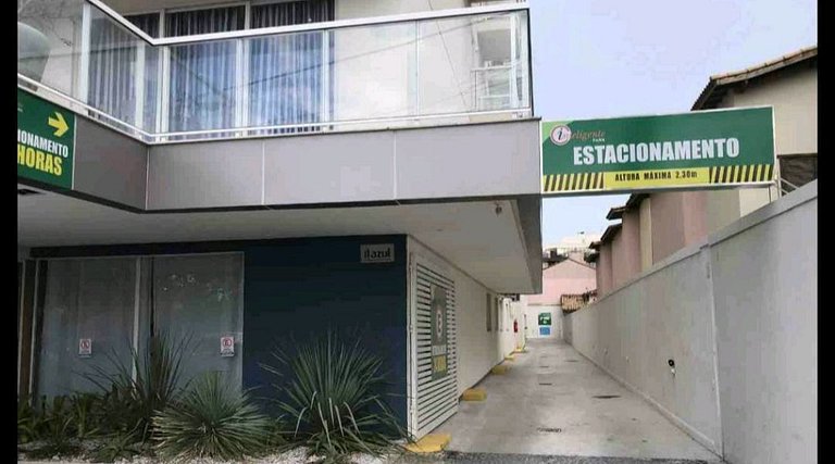 Flat 218 com piscina perto da Praia do Forte