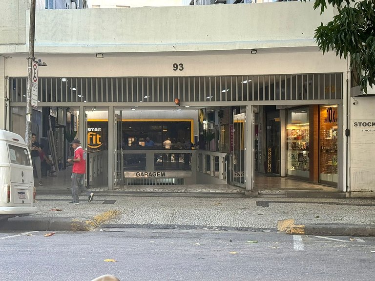 Apto reformado a 200m do Aterro do Flamengo