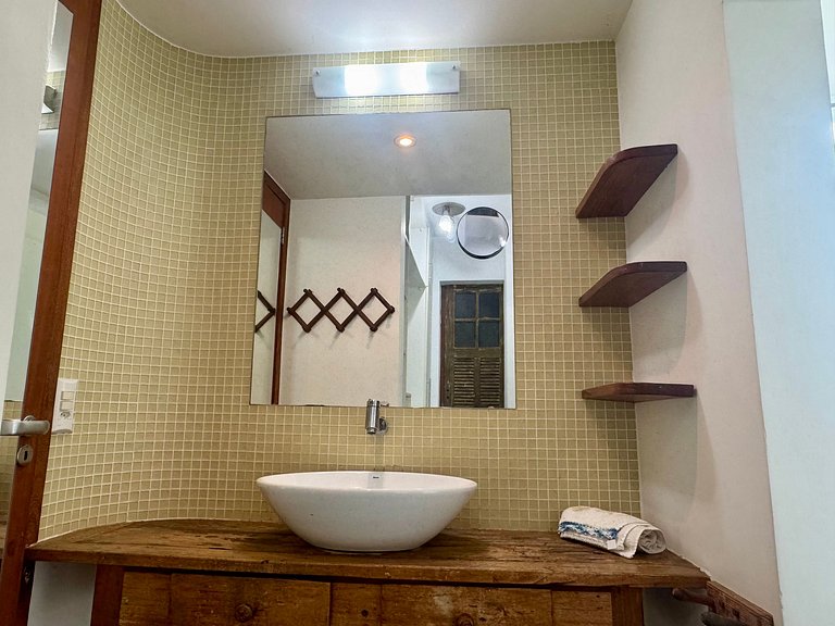 Apartamento a 200 m da Praia do Flamengo