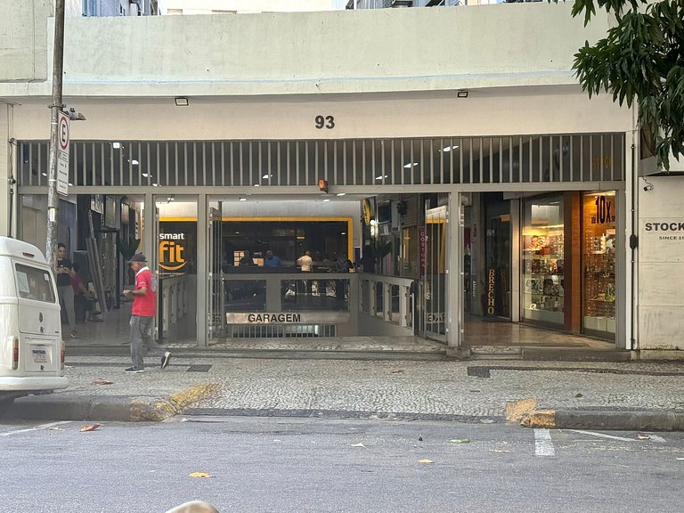 Apartamento a 200 m da Praia do Flamengo