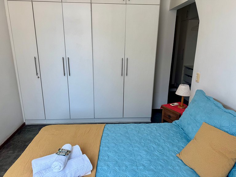 Apartamento a 200 m da Praia do Flamengo