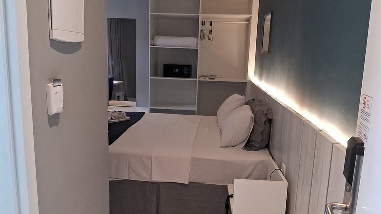 Flat 419 prático na Passagem prox Praia do Forte