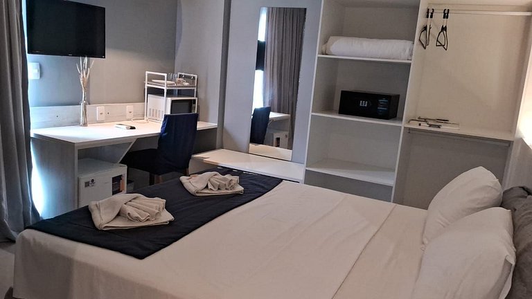 Flat 419 prático na Passagem prox Praia do Forte