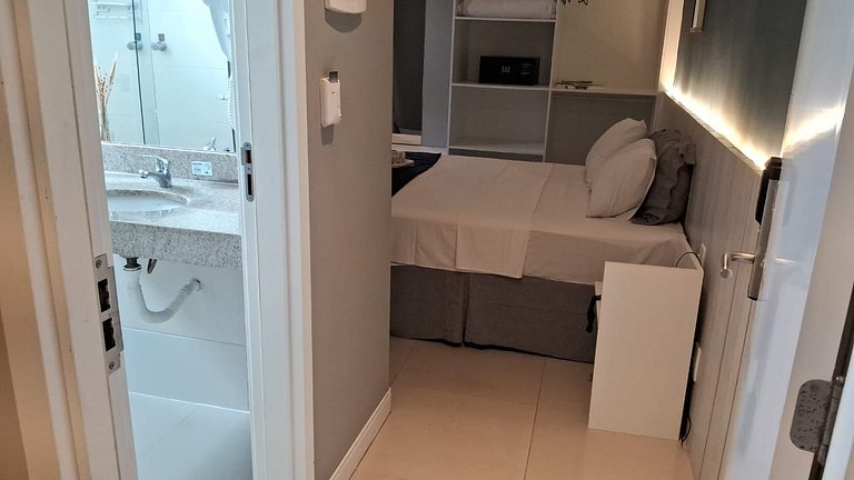 Flat 419 prático no Bairro da Passagem prox Praia do Forte